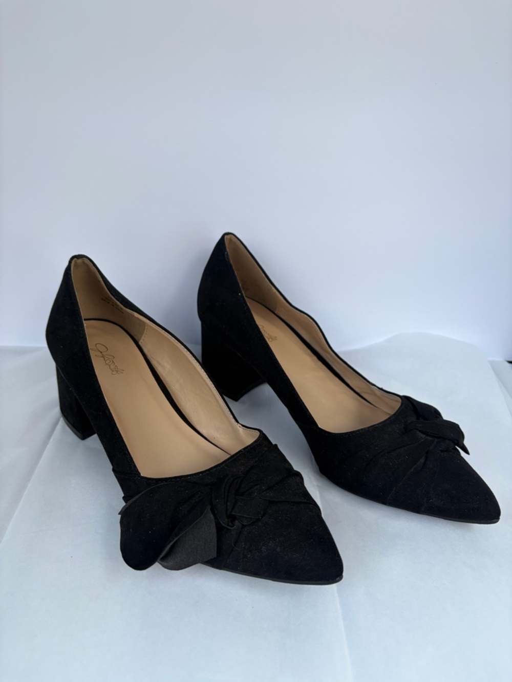 Jacklyn Smith Black Suede Block Heel Pumps with Bow W9.5